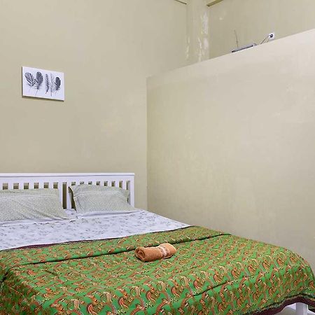 Onong'S Homestay & Cafe Tomohon Esterno foto