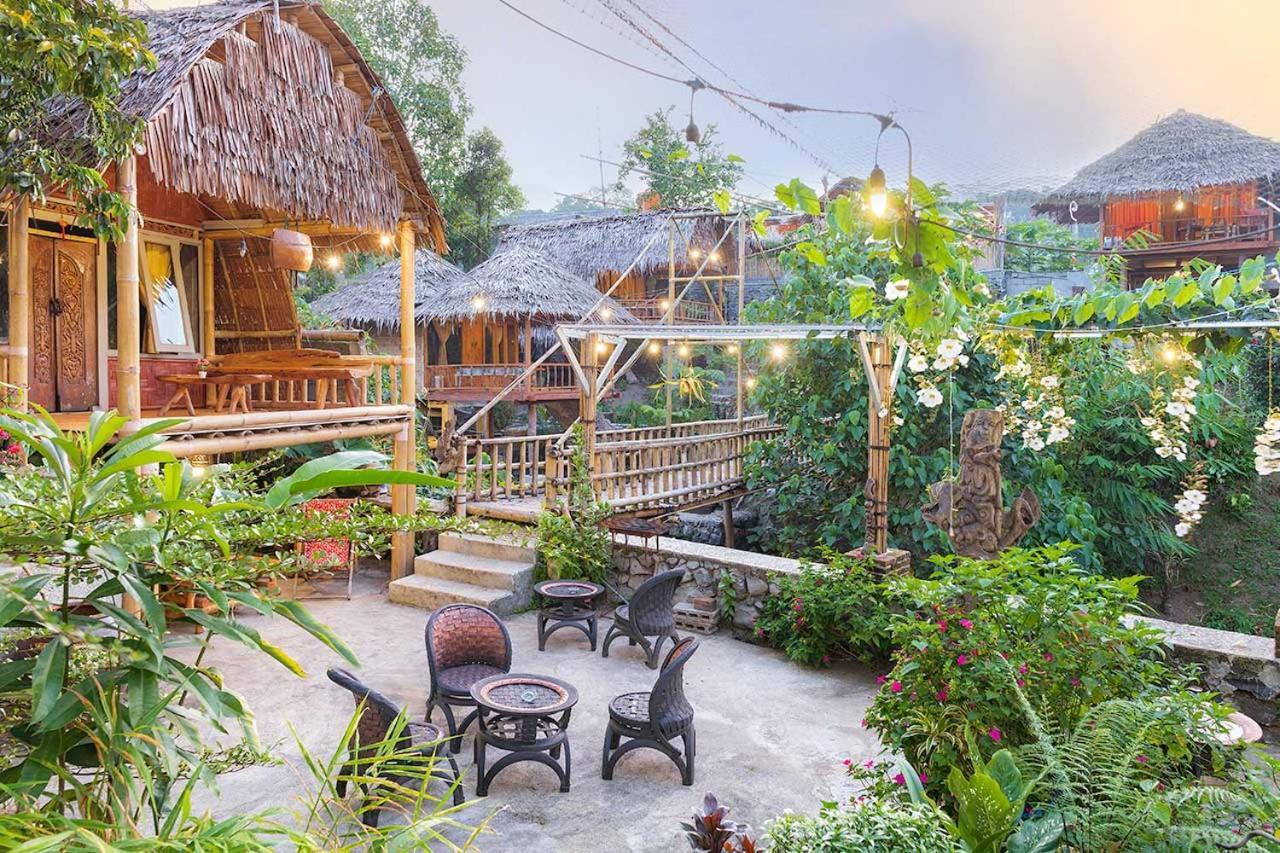 Onong'S Homestay & Cafe Tomohon Esterno foto